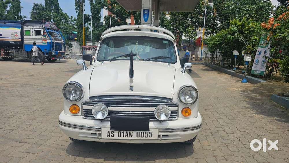 Ambassador Classic 1800 Isz Mpfi Ps, 2011, Petrol