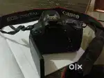 CANON EOS 700D