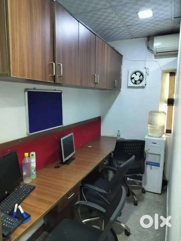 1Boss Cabin+4Workstations,Waiting.Furnished Office Space For Rent.