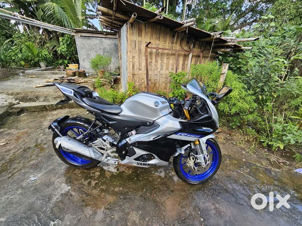 Yamaha R15M