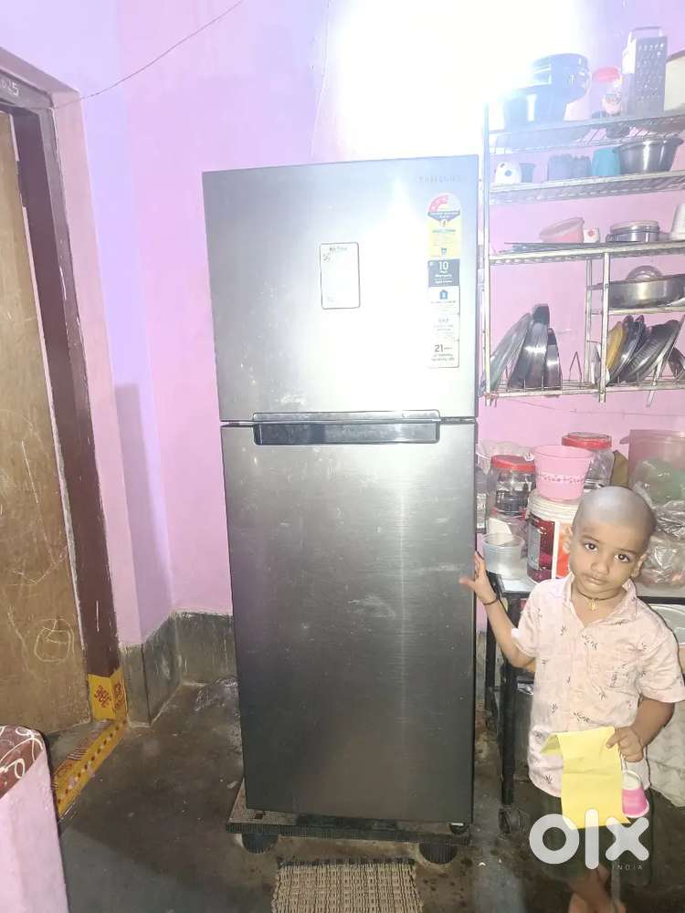 2022 Samsung refrigerator 253 lts capacity