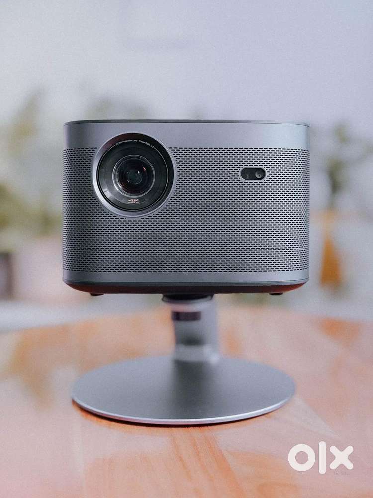 XGIMI Horizon Pro 4K 3D Android WiFi Projector Home Theater, 2200 ANSI