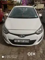 Hyundai i20 Petrol CVT Magna Executive, 2013, Petrol