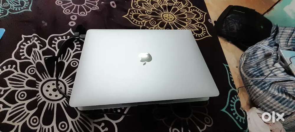 Macbook air 2020 Intel pricessor