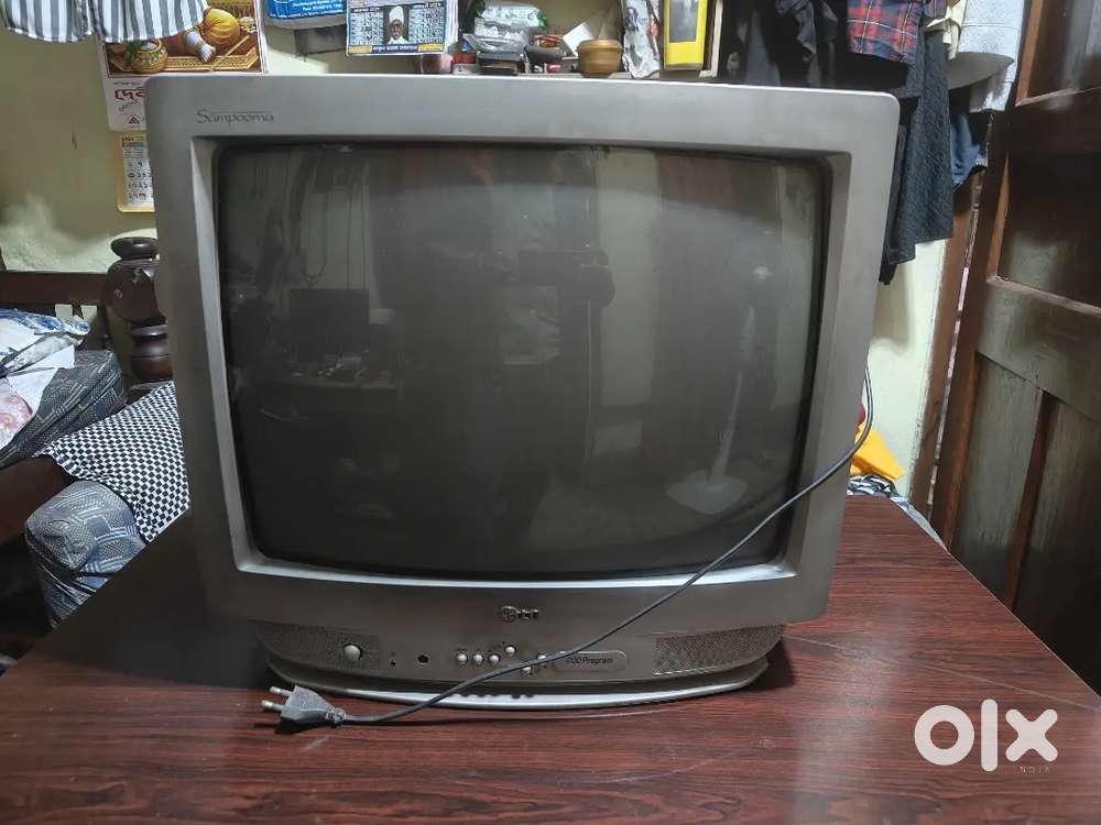 LG CRT TV – Fully Working – Good Condition