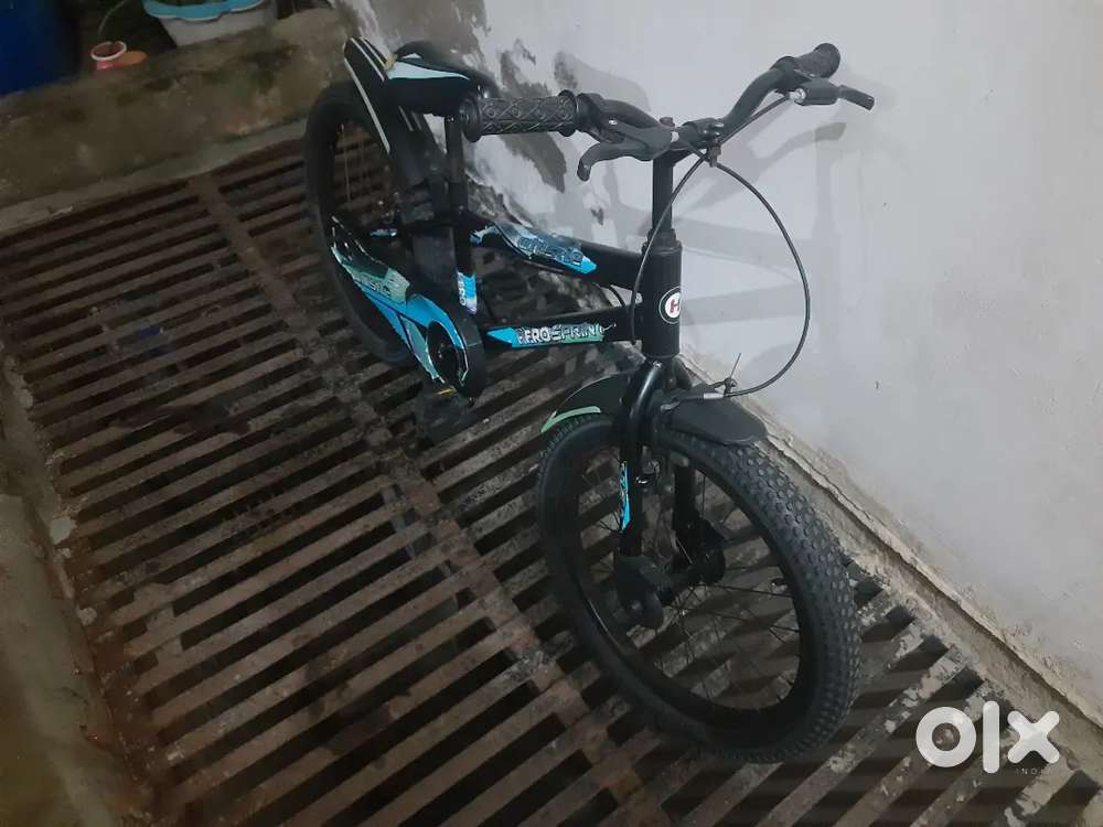 5 to 6 months old sports cycle,hero sprint,with power brake