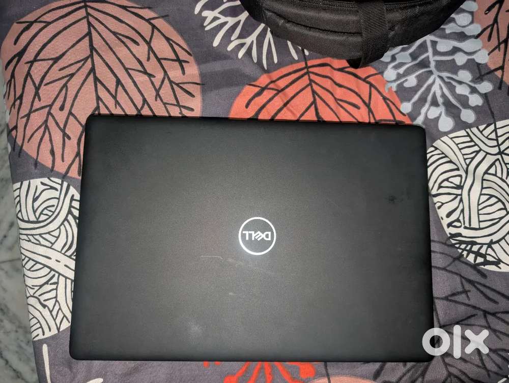 Dell i5 7th Gen with toch and fingerprint orignal charges 1yera old
