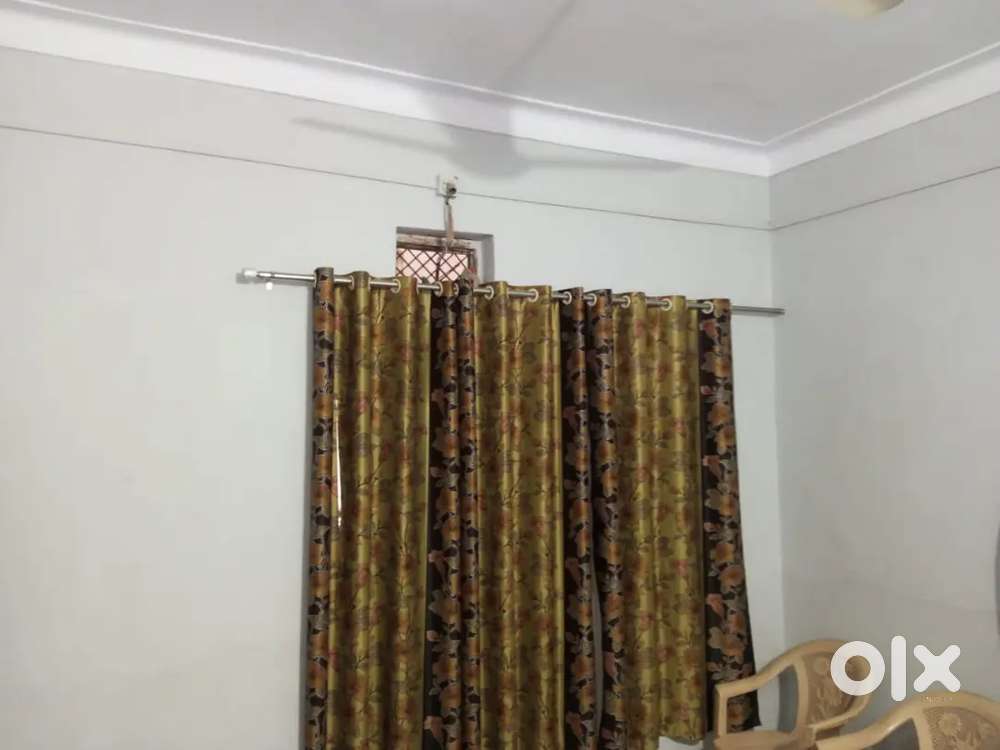 FULLY FURNISHED Rent 3500rs 
With kitchen 4500rs

Electricity bill