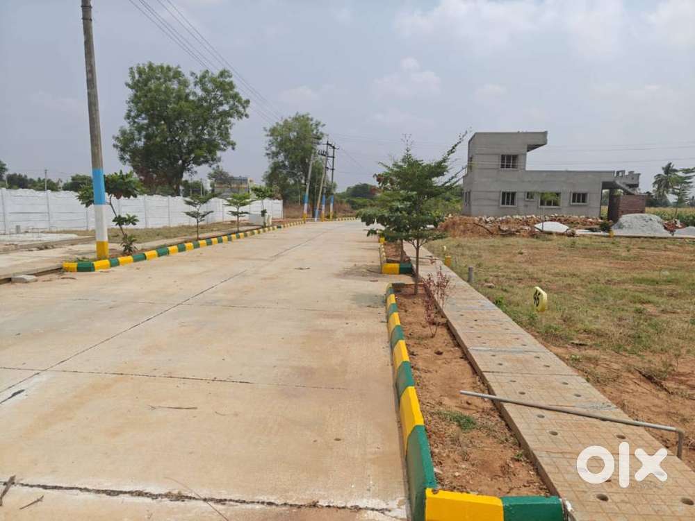 RESIDENTIAL PLOTS FOR SALE AT 100FT RING RD ATTACHED PROPERTY