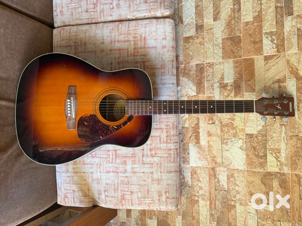 Yamaha Guitar F370 TBS - Good condition