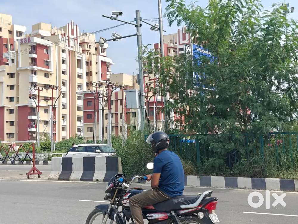 गोमती नगर एक्सटेंशन में आवासीय प्लॉट नियर शालीमार वन वर्ल्ड