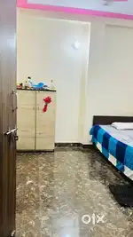 Flat for rent no need to pay only for women  as a frnd only