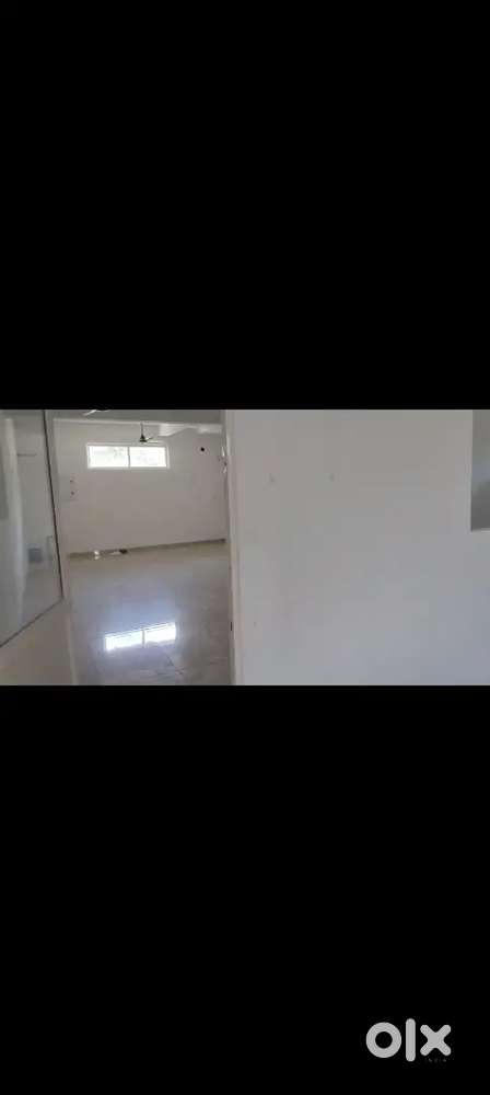 Shop & godown for rent