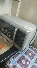 LG micro oven sale in Andheri ...used one