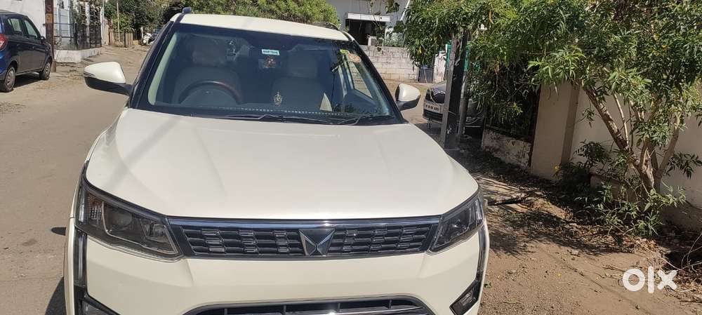 Mahindra XUV300 W8 AMT Diesel, 2023, Diesel