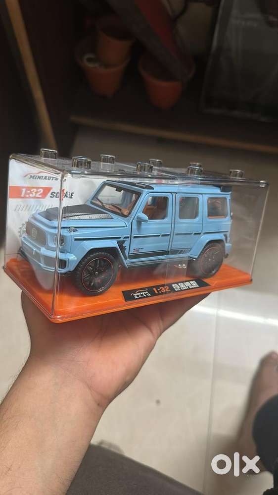 Pop stars die cast cars