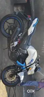 Yamaha fz white and blue