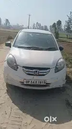 Honda Amaze 2015 engine in fresh and body need dent paint