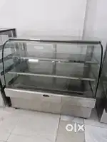 sweets&A/c cake display cauntar