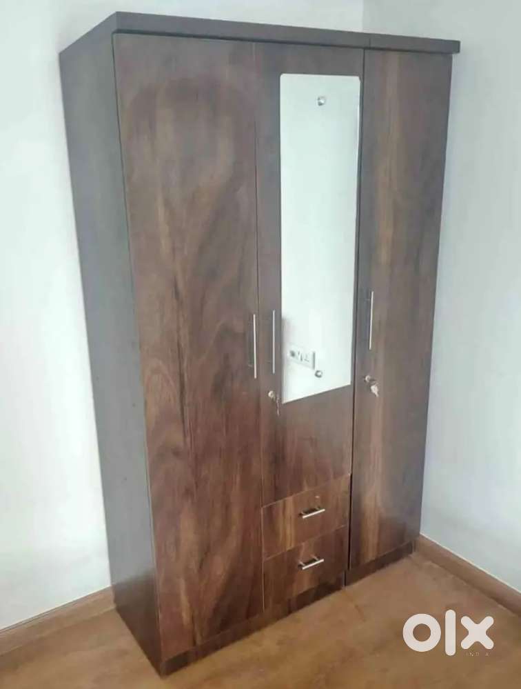 Brand new 3 door wardrobe
