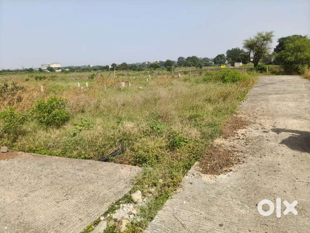 New Mhow mea corner plot bechna hea