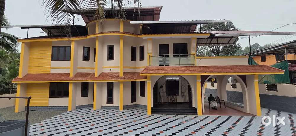 Tk road frontage maramon 14 cent house plot for sale