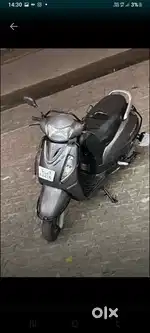 2016 model Suzuki Access 125 only 13000km (Genuine)driven scooter.