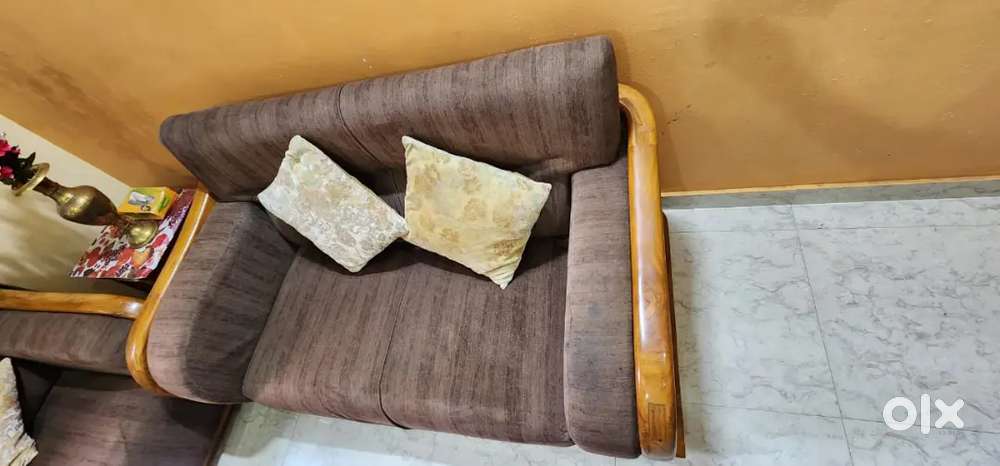 Sofa set with center table sagwan wood