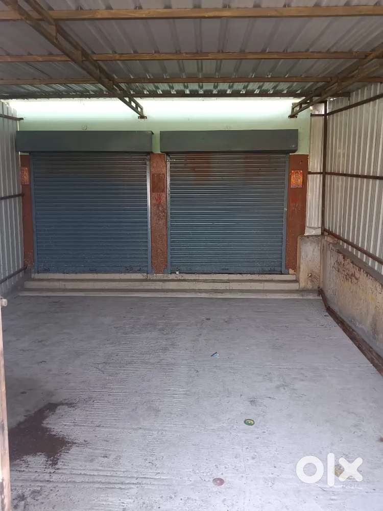 Ready to move on road shop