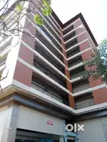 Urgent sale Shop in roongta future