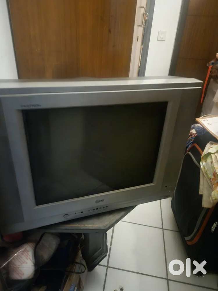 LG TV Model of 2004