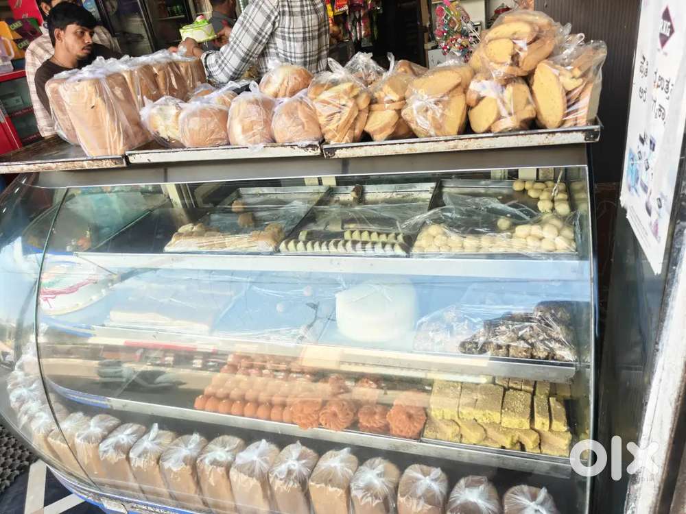 Display counter for bakery