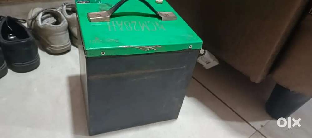 60 volt 28Ah lithium ion battery 1 year used for sell