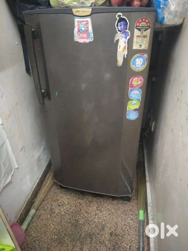 Godrej frige 190ltr