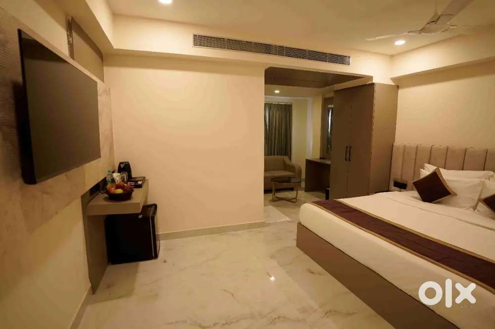 Front Office executive