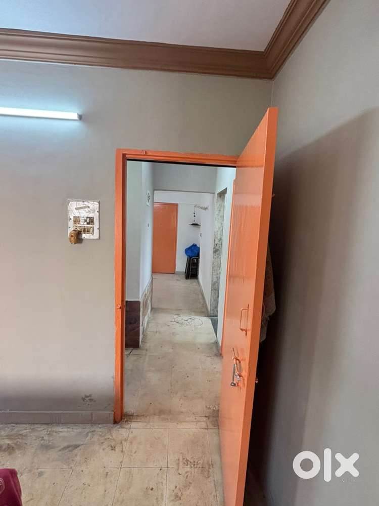 A Fully Furnished 2 bhk flat with all amenities in Hindu society