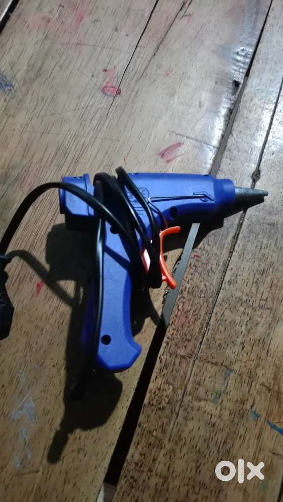 Glue gun tata