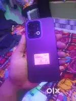 8 din old h oppo Reno 13   8/256