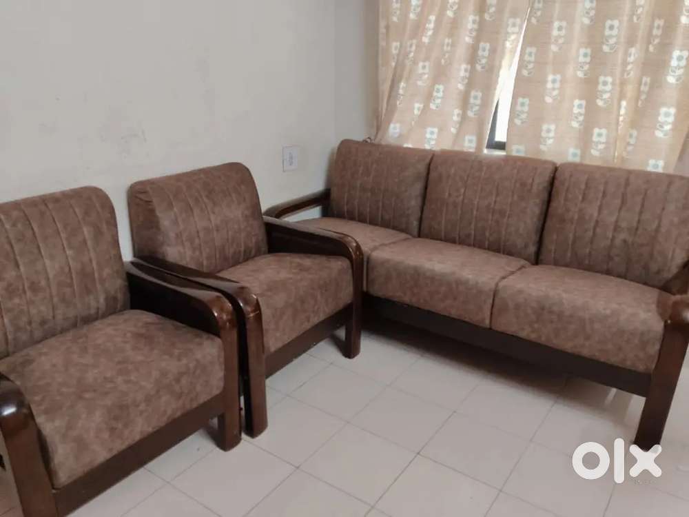 Room bhadyani dene ahe