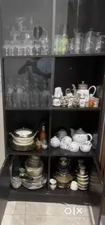 Crockery cabinet