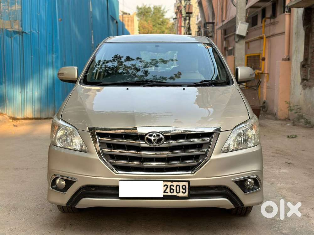 Toyota Innova 2.5 VX 7 Seater BS IV, 2016, Diesel