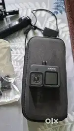 Go pro hero9 black is in good condition with full moto vlog set up