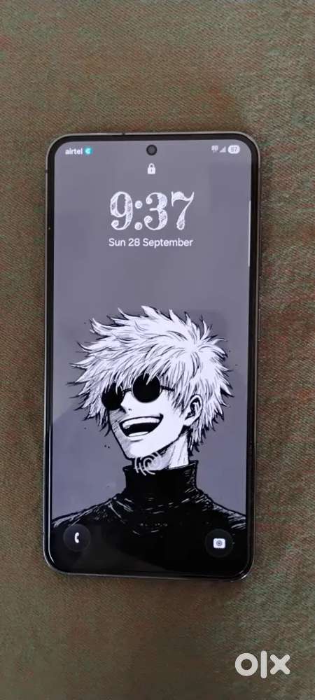 Samsung Galaxy S23 5G - 8/128 GB (16 months old phone)