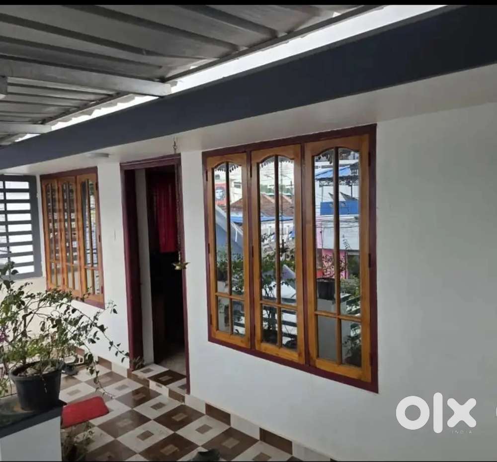 7CENT 4 BHK HOUSE FOR RENT IN MANACAUD JN NEAR PRIME AREA