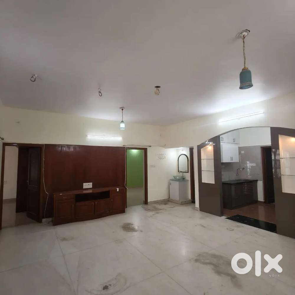 3BHK  Semi-furnished