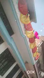 Kareli 76 gaj free hold makaan.