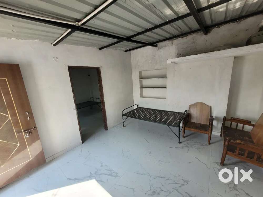 1 Hall 1 kitchen available with terrace