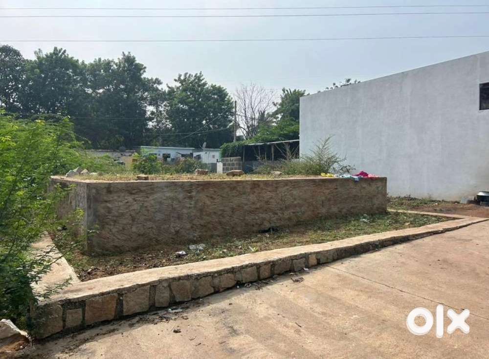 north facing plot for sale slightly negotiable