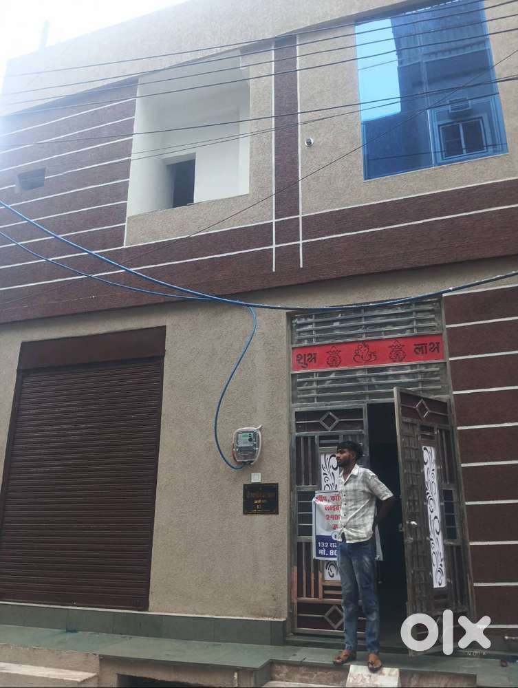 800 Sq feet 2 hall with kitchen