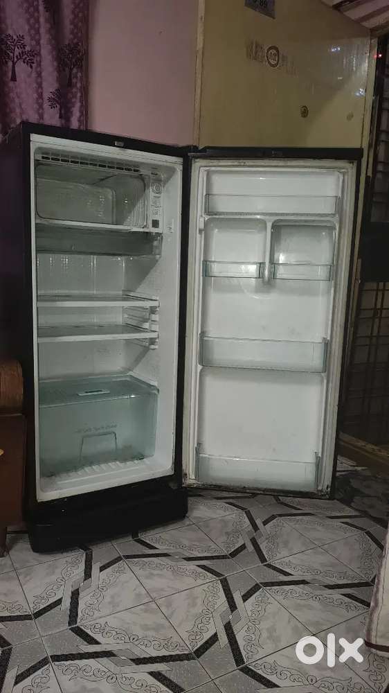 Samsung Fridge 5 star and dressing table